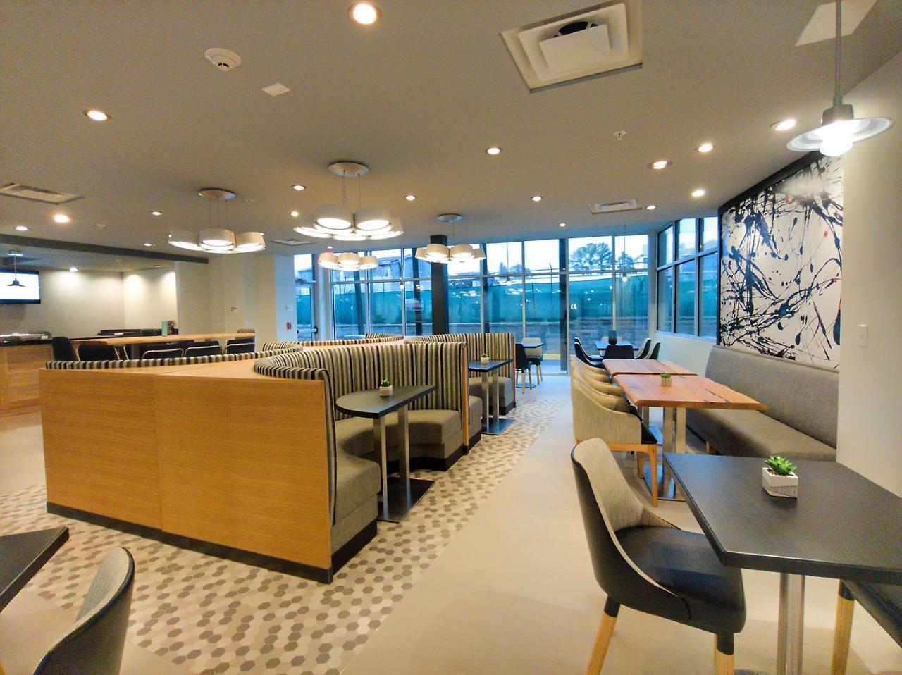 Radisson Hotel Atlanta Airport College Park Exterior foto